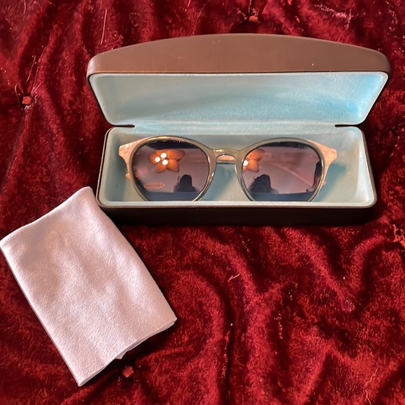 Ted Baker Accessories Vgc Ted Baker Sunglasses With Cleaning Cloth
